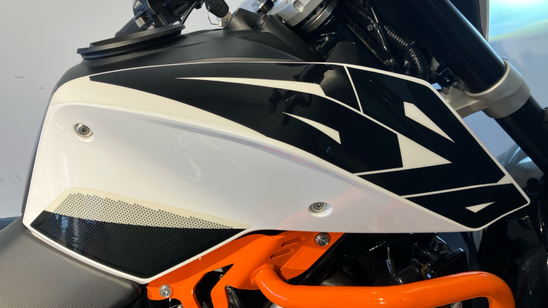Ktm Duke 690 Duke (17MY)